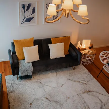 Appartamento Stylish Getaway In A Mezzanine Flat By The Castle *