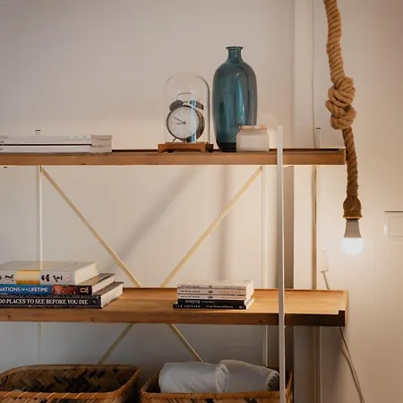 Apartamento Historic Castle Mezzanine Steps From The Entrance By Nestatlisbon Lisboa